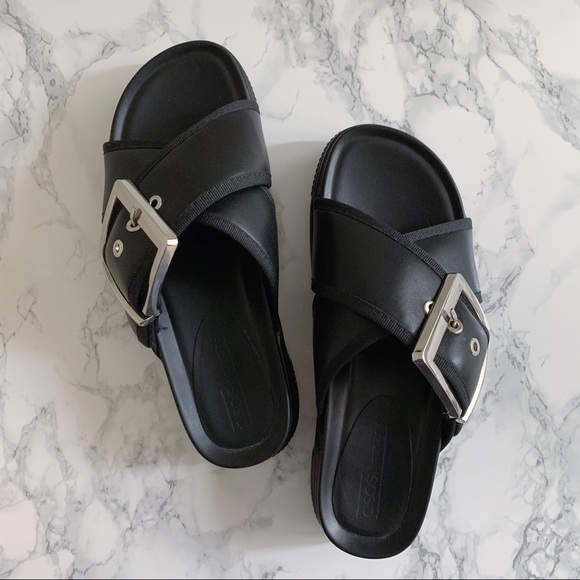 ASOS Shoes - ASOS DESIGN Focus Chunky Sliders.